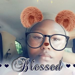 Meet your Posher, Evalena